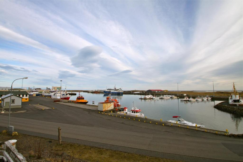 Hvammur Apartments By The Harbour Hofn Bagian luar foto