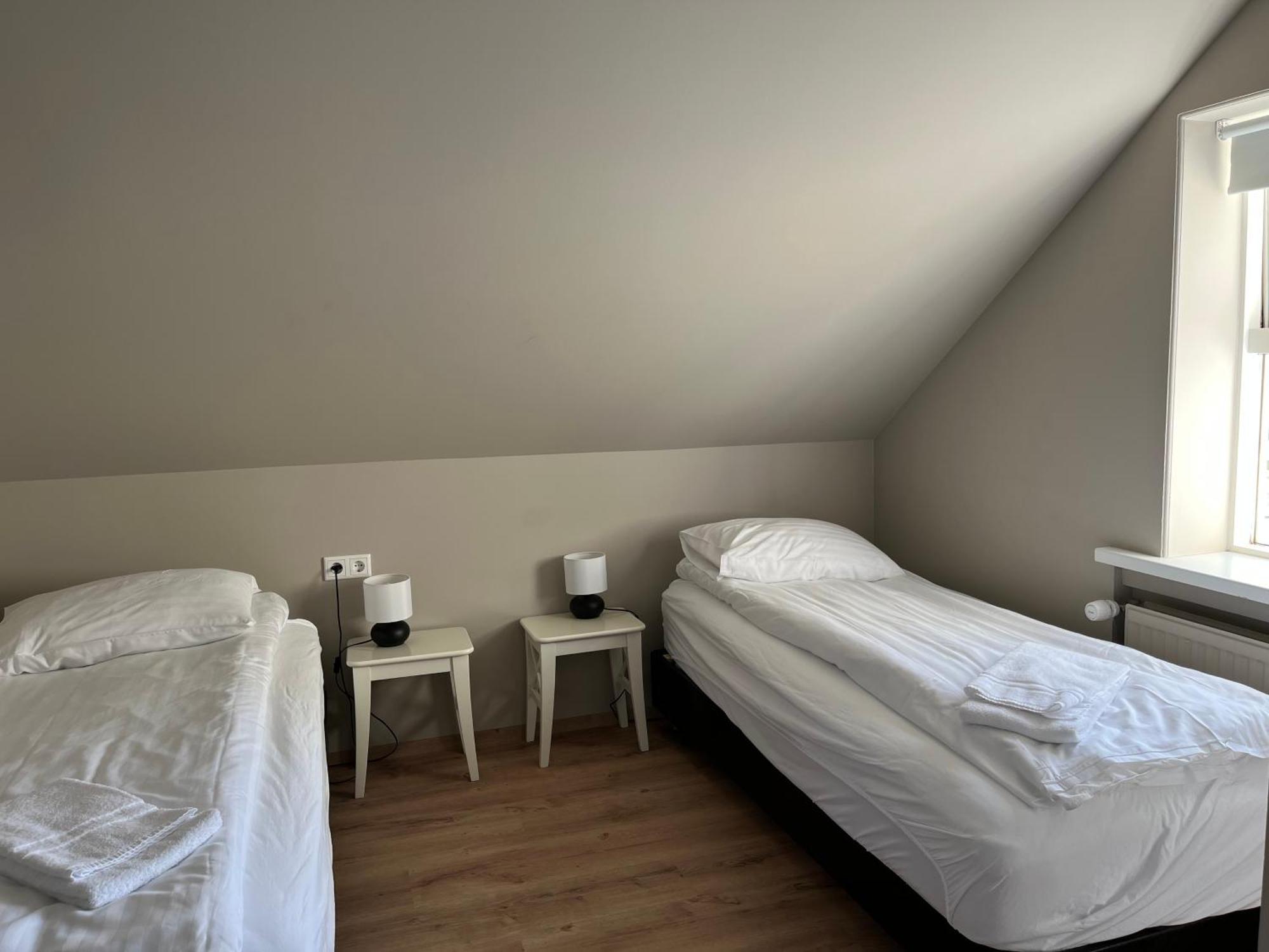 Hvammur Apartments By The Harbour Hofn Bagian luar foto